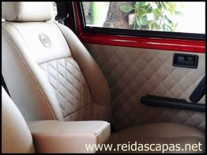 banco-de-couro-126